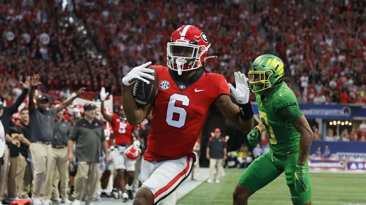 Top 25 Today: Georgia jumps Ohio State, Florida makes debut in college football rankings